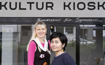 Jess und Mayha gehören zum Veranstalter-Team.