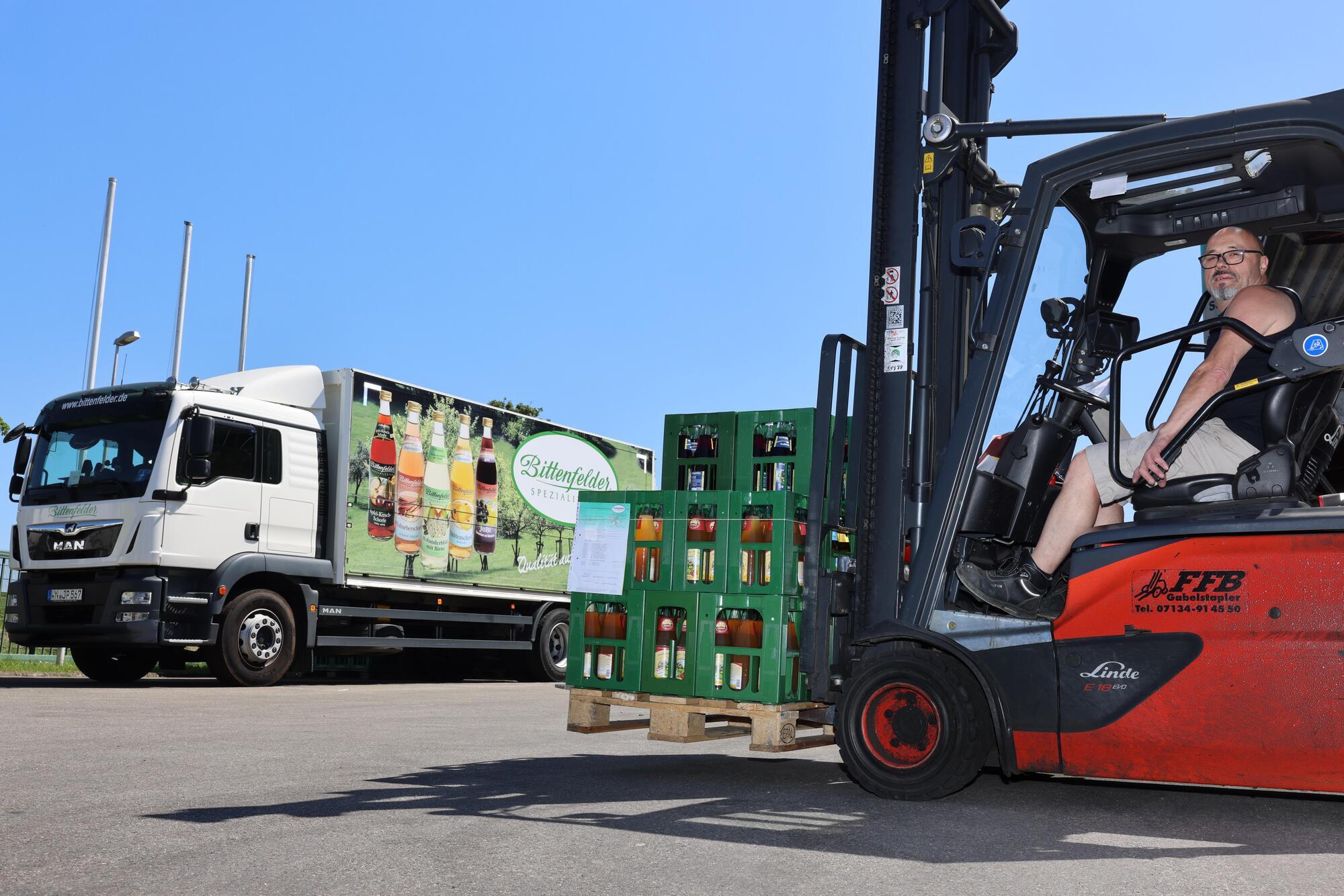 Bittenfelder Fruchtsäfte Petershans Gmbh & Co Kg Getränkevertrieb Personalmangel überall: Bittenfelder Fruchtsäfte sucht Lkw-Fahrer