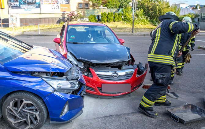 Unfall, Waiblinger- / Palmerstr., Winnenden, 10.06.2023.