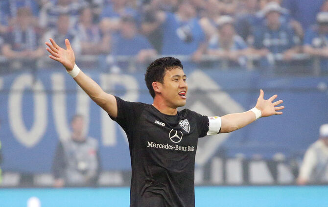Fußball Relegation  Hamburger SV vs. VfB Stuttgart