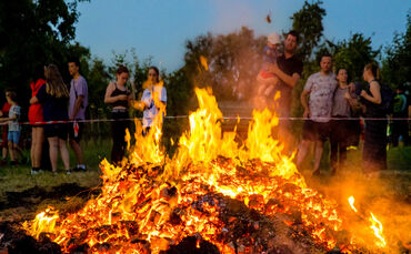 Sonnwendfeuer beim OGV Weiler zum Stein, Leutenbach, 24.06.2023.