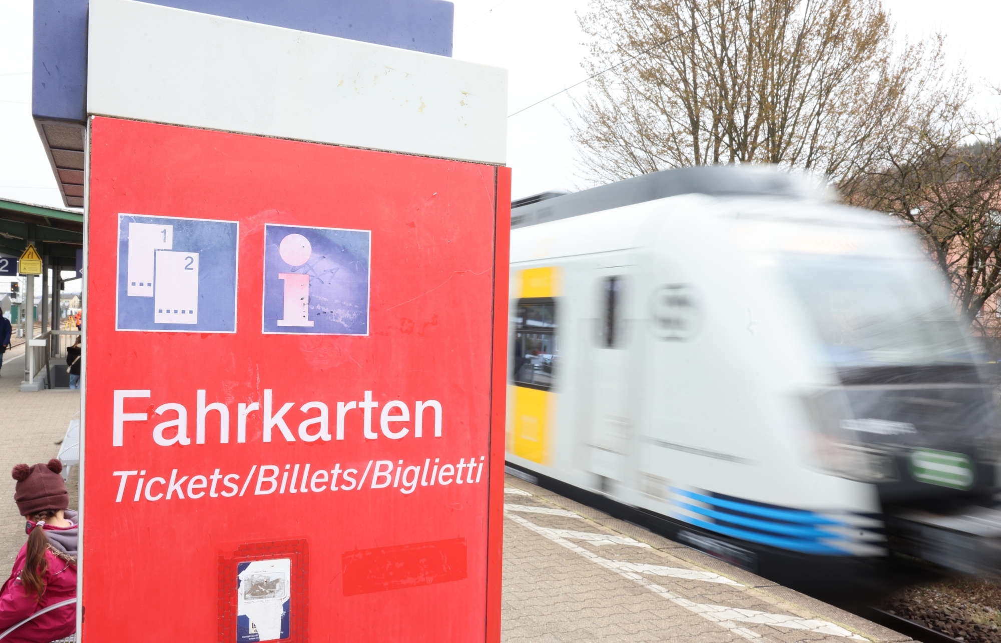 vvs-tickets-werden-schon-wieder-teurer-erh-hung-fr-her-und-deftiger