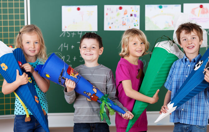 Kinder Kinder schultuete