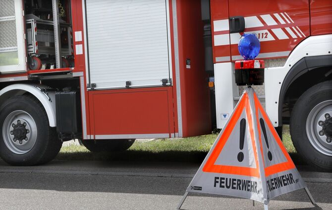 Symbolfotofeuerwehr2_0