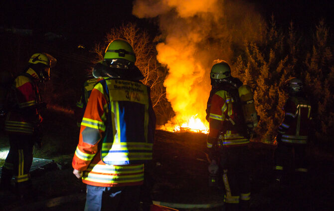 Schuppen fängt Feuer - Bild 04_4