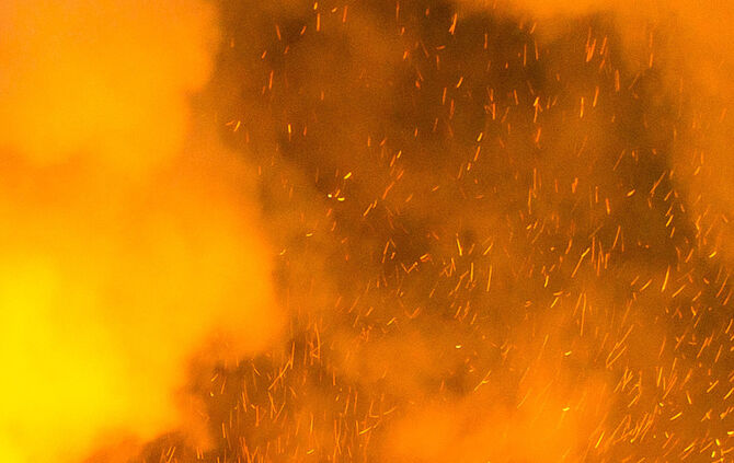 Schuppen fängt Feuer - Bild 08_7