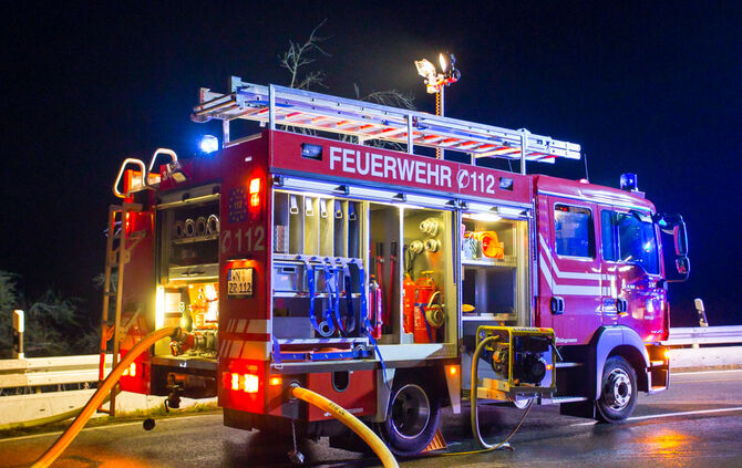 Schuppen fängt Feuer - Bild 12_10