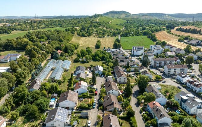 Luftbild Bereich Sörenbergweg, Bühlweg, Seestr., WN-Neustadt, 18.07.2023.