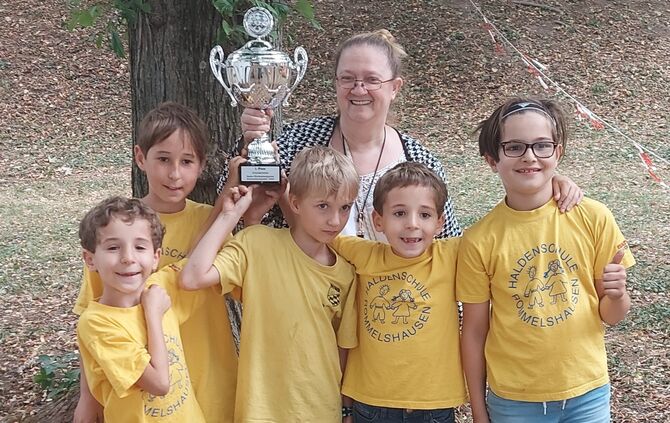 Schachpokal für Haldenschule