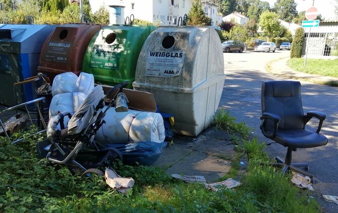 Wilder Müll Containerplatz Schorndorf