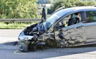 Crash auf der Landstraße bei Lorch - Wilhelmstraße gesperrt - Mehrere Verletzte