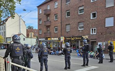 Gewalt bei Eritrea-Treffen in Stuttgart: Polizei angegriffen