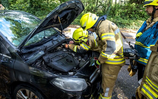 Serienbrandstifter: Auto angezündet, Frauenländerstr., Kernen-Stetten, 20.09.2023.
