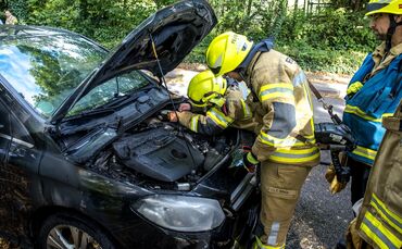 Serienbrandstifter: Auto angezündet, Frauenländerstr., Kernen-Stetten, 20.09.2023.