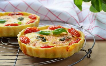 Tomaten-Pesto-Torteletts