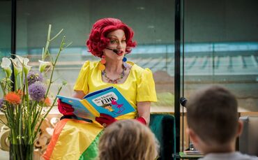 candy licious kinderbuch lesung kinder ludwigsburg afd dragqueen drag-queen