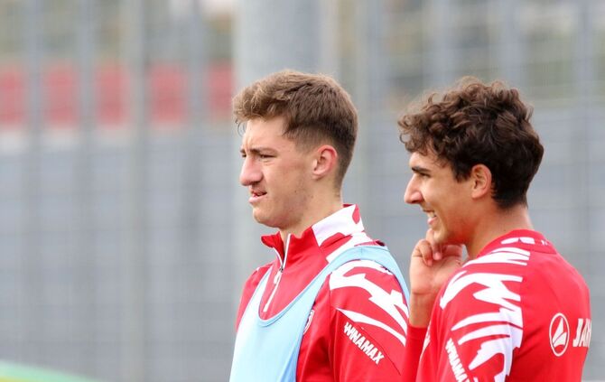 Angelo Stiller und Raul Paula