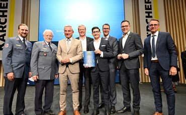 Gruppenfoto Auszeichnung ehrenamtsfreundliche Arbeitgeber_Copyright_Franziska Kraufmann