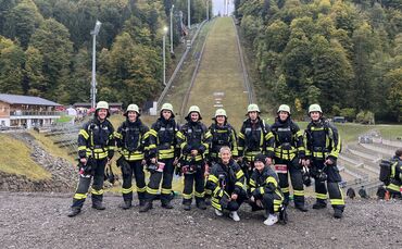 Winterbacher Feuerwehr beim Schanzenlauf in Oberstdorf