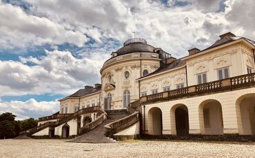 schloss solitude stuttgart symbol symbolbild symbolfoto