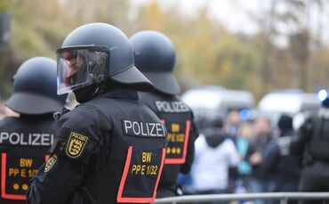 Polizei, Ultras, Fans, Polizeieinsatz