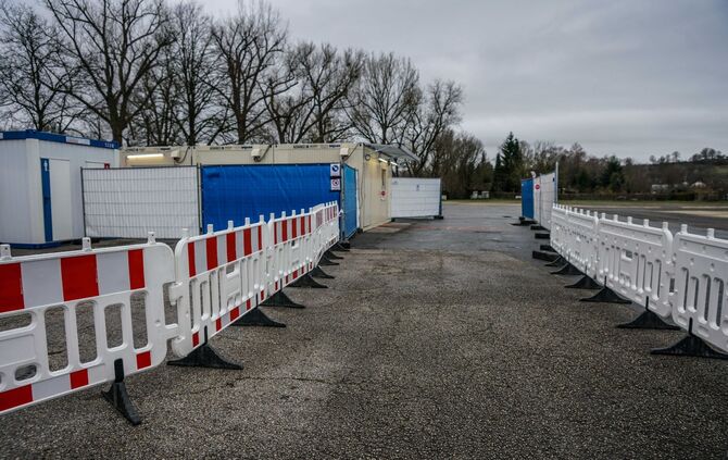 Corona, Coronavirus, Abstrich, Abstrichzentrum, Drive-In, Esslingen_5