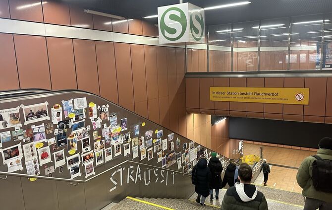 Universität Stuttgart Rolltreppen