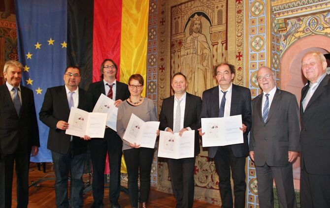 preisverleihung der Konrad adenauer stiftung  an die redaktion des ZVW  für die Recherche bei der islam serie
