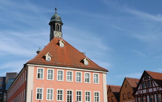 altes rathaus schorndorf symbol symbolbild symbolfoto.