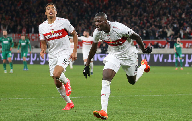 Fußball VfB Stuttgart vs. FC Augsburg