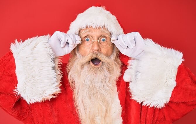 weihnachten heiligabend weihnachtsmann nikolaus symbolfoto symbol symbolbild