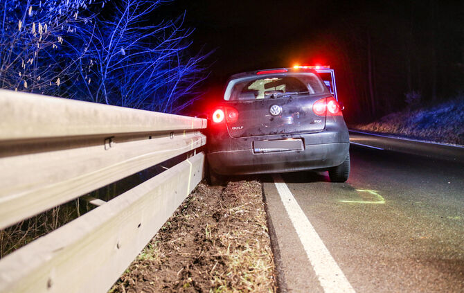Unfall auf der B14 - Bild 05_2