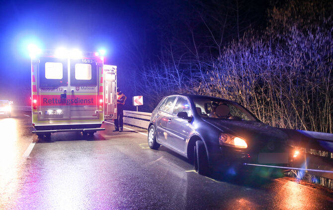 Unfall auf der B14 - Bild 04_4
