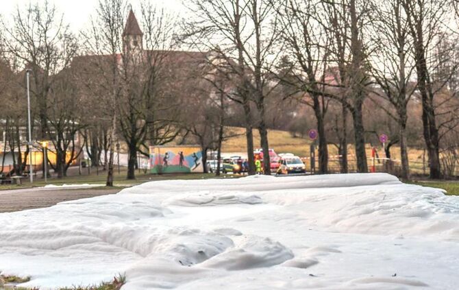 Schaumteppich aus Kanalisation