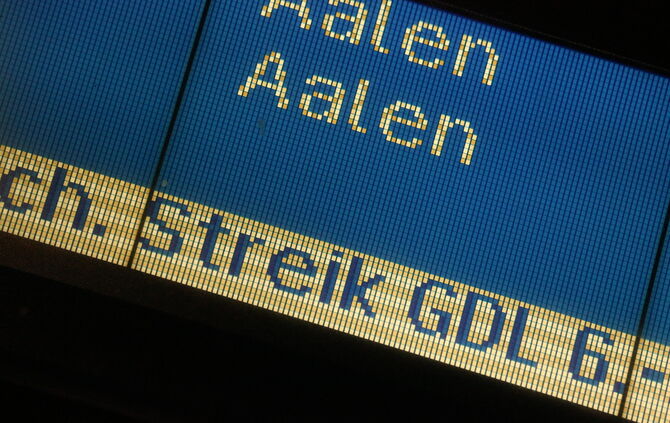 GDL Streik S-Bahn Überfüllt da nur Stundentakt und Chaos beim Schleichverkehr Bahn streik