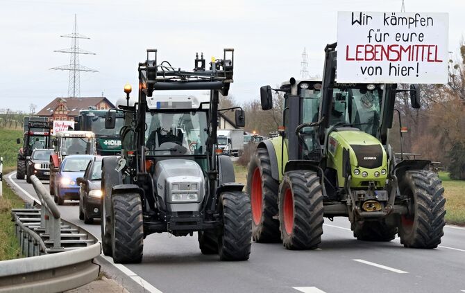 Schilder für Landwirte: Appell für mehr Rücksichtnahme im Rems-Murr-Kreis -  Nachrichten aus dem Rems-Murr-Kreis - Zeitungsverlag Waiblingen