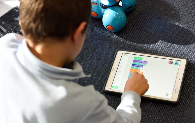 Kind iPad App Digitales Lernen_0