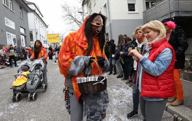 Faschingsumzug - Bild 01_3