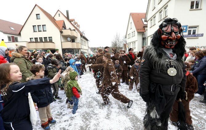 Faschingsumzug - Bild 08_8