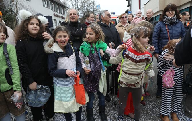 Faschingsumzug - Bild 33_32