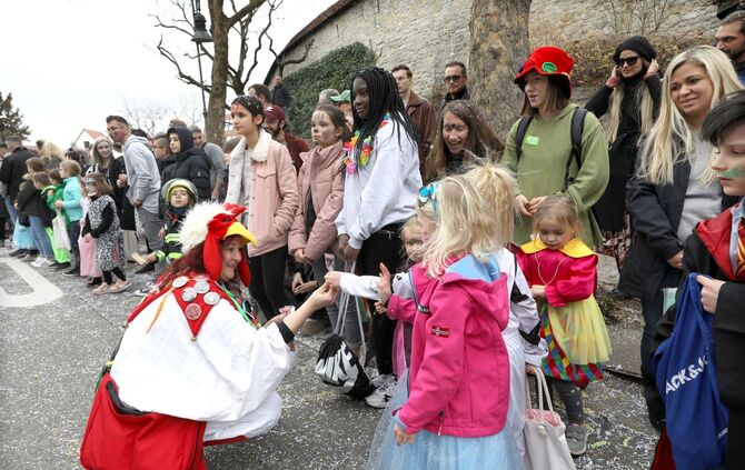 Faschingsumzug - Bild 47_46