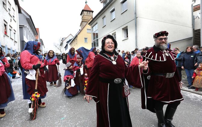 Faschingsumzug - Bild 52_51