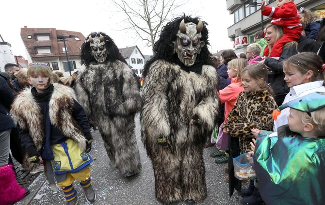 Faschingsumzug - Bild 53_52