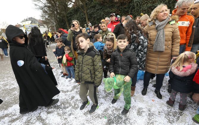 Faschingsumzug - Bild 55_54