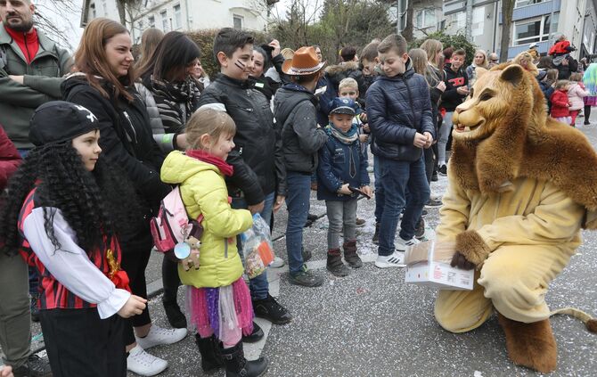 Faschingsumzug - Bild 62_61