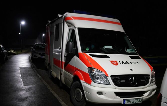 Kreis Göppingen: Polizisten schießen auf Frau: Lebensgefährlich verletzt_2