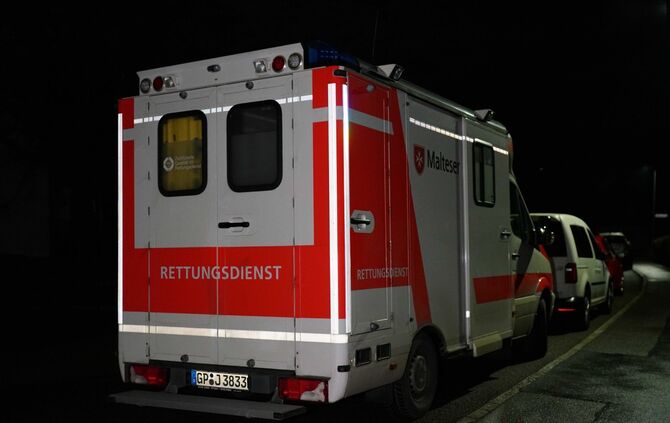 Kreis Göppingen: Polizisten schießen auf Frau: Lebensgefährlich verletzt_3