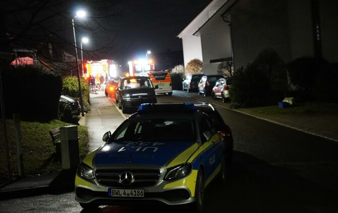 Kreis Göppingen: Polizisten schießen auf Frau: Lebensgefährlich verletzt_5