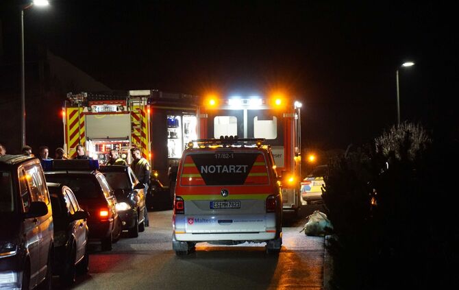 Kreis Göppingen: Polizisten schießen auf Frau: Lebensgefährlich verletzt_6