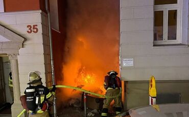 Die Feuerwehr Stuttgart war mit rund 70 haupt- und ehrenamtliche Einsatzkräfte vor Ort.